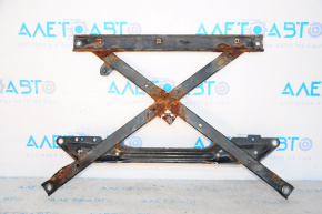Front subframe strut brace Audi Q5 8R 09-12, rusty