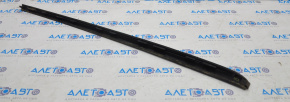 Windshield molding right Hyundai Sonata 15-19 broken fastener