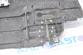 Right radiator deflector Infiniti Q50 14-15 3.7 break, crease, crack