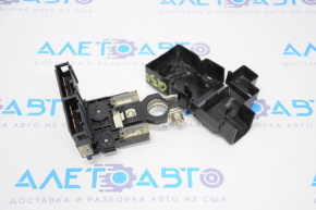 Positive terminal of battery Infiniti Q50 14-15 3.7