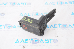 Positive battery terminal Kia Sorento 10-15