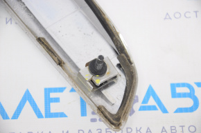 Lower trunk door molding Infiniti JX35 QX60 13-15 pre-restyling, cracks in the fastener