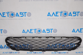 Lower grille front bumper Nissan Rogue 14-16 cracks