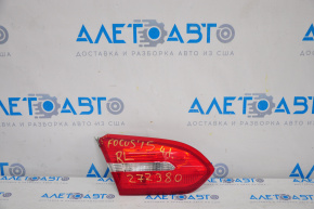 Inner taillight trunk lid left Ford Focus mk3 15-18 rest 4d, broken corner