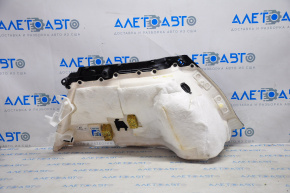 Left arch trim for Lexus CT200h 11-17