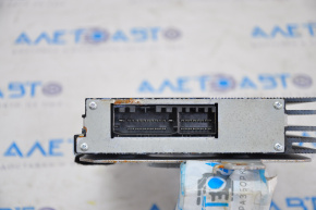 Jeep Cherokee KL 14-18 Audio Amplifier