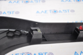 Door sill trim front right Chevrolet Malibu 16-23 black, broken fastener, scratches