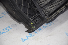 Radiator deflector blinds assembly Ford Edge 15-18 prerest with motor, breakage of fastener