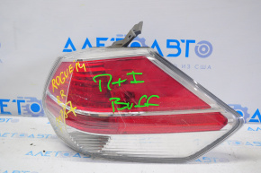 Light outer wing right Nissan Rogue 14-16, crack
