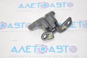 Upper rear left door hinge for a 1919 Cadillac CTS