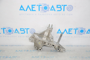 Engine mount bracket right Lexus RX350 RX450h 16-22 on the engine