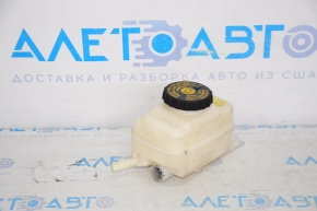 Master cylinder reservoir with cover Lexus RX350 16-22