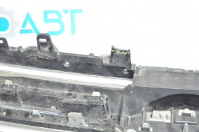 Radiator grill grill Ford Edge 15-18 cracks, breaks