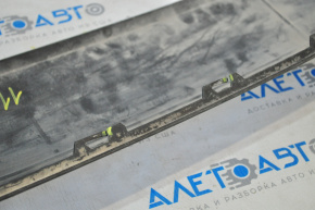 Ford Focus mk3 11-18 4d rear bumper lip broken, tear