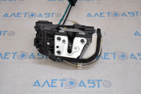 Kia Sorento 10-15 rear right door lock