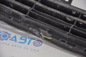 Lower grille of the front bumper Infiniti Q50 14-17 without radar, broken guide