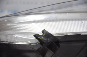 Headlight front right Subaru Legacy 15-17 bare prerest halogen, black reflector, broken crepe, water damage
