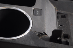 Console center armrest and cup holders Chevrolet Equinox 10-17 scratches, swollen chrome