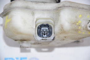 Honda CRV 12-16 brake master cylinder reservoir broken nipple
