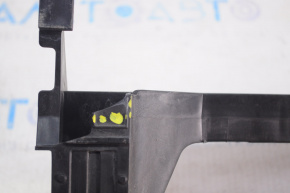 Front bumper mount central VW Jetta 15-18 USA crack, breakage of mount