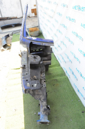 Front right quarter Ford Explorer 11-15 blue J4