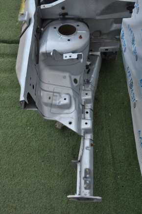 Quarter front right Jeep Compass 11-16 gray, with central pillar