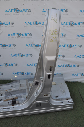 Front quarter left Nissan Pathfinder 13-20 silver, with central pillar