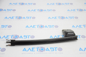 Front left door glass guide for Nissan Pathfinder 13-20