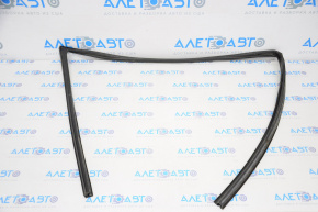 Front left windshield seal for Nissan Pathfinder 13-20