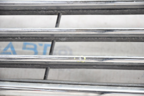 Ford Focus mk3 15-18 radiator grille rest blade, chrome frame, butt on chrome