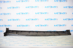 Left threshold Nissan Rogue 14-16 structure, crack in fastening