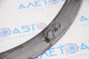 Front right wing arch trim VW Tiguan 09-18 crack fastening