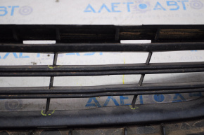 Lower grille of the front bumper Ford Fiesta 14-19 rest mat, break of the lower grille