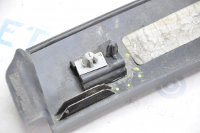 Rear right wing arch trim Jeep Compass 17-24 crack in fastener