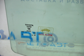 Front right door glass for Toyota Sequoia 2016