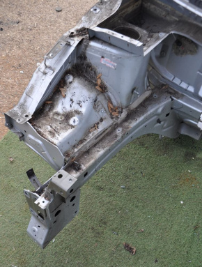 Front quarter right Nissan Leaf 13-17 silver