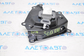 Seat belt 3 row central Toyota Sequoia 08-17 gray