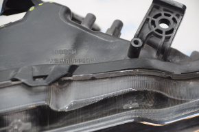 Headlight front left Nissan Rogue 14-16 bare halogen, for polishing, broken fasteners, broken housing