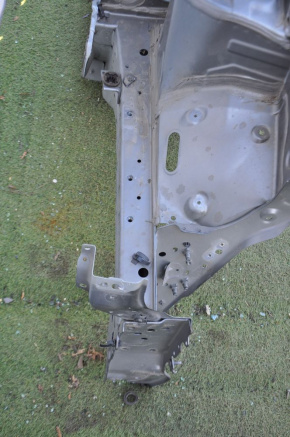 Front left quarter Nissan Rogue 14-20 gray