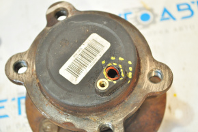 Rear left hub Ford Escape MK3 13-19 FWD ABS sensor socket defect