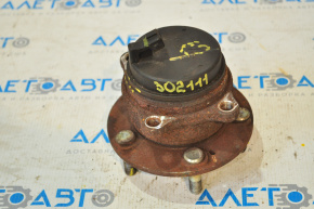 Rear right hub Hyundai Santa FE Sport 13-18 FWD sensor cover defect