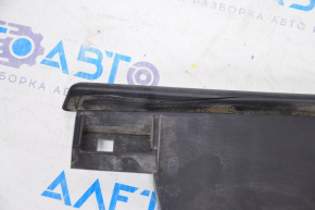 Fastening of the rear bumper cover central Jeep Cherokee KL 14-18 for 2 pipes, tear, breakage of the fastening