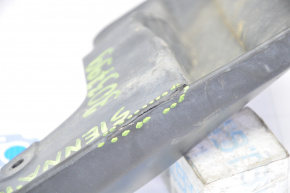 Mudguard front right Toyota Sienna 11-14 tear, abrasions