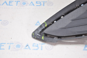 Right fog light plug VW Jetta 19-21 worn