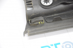Right wiper grille trim BMW 3 F30 12-18 fastening defect
