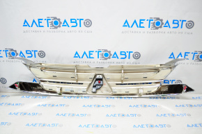 Radiator grill grill Mitsubishi Outlander 16-18 rest