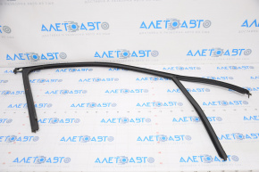 Front left window seal for Porsche Cayenne 958 11-17