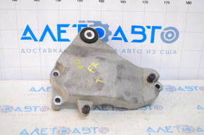 Engine mount bracket right Mercedes CLA 250 14-19
