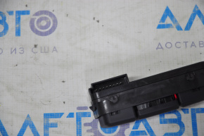 Mercedes CLA 14-19 Help Call Buttons
