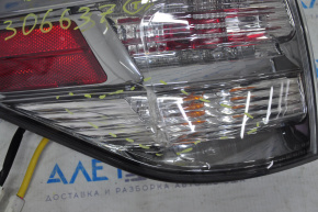 Light outer wing left Lexus RX350 10-12 prerest, cracks
